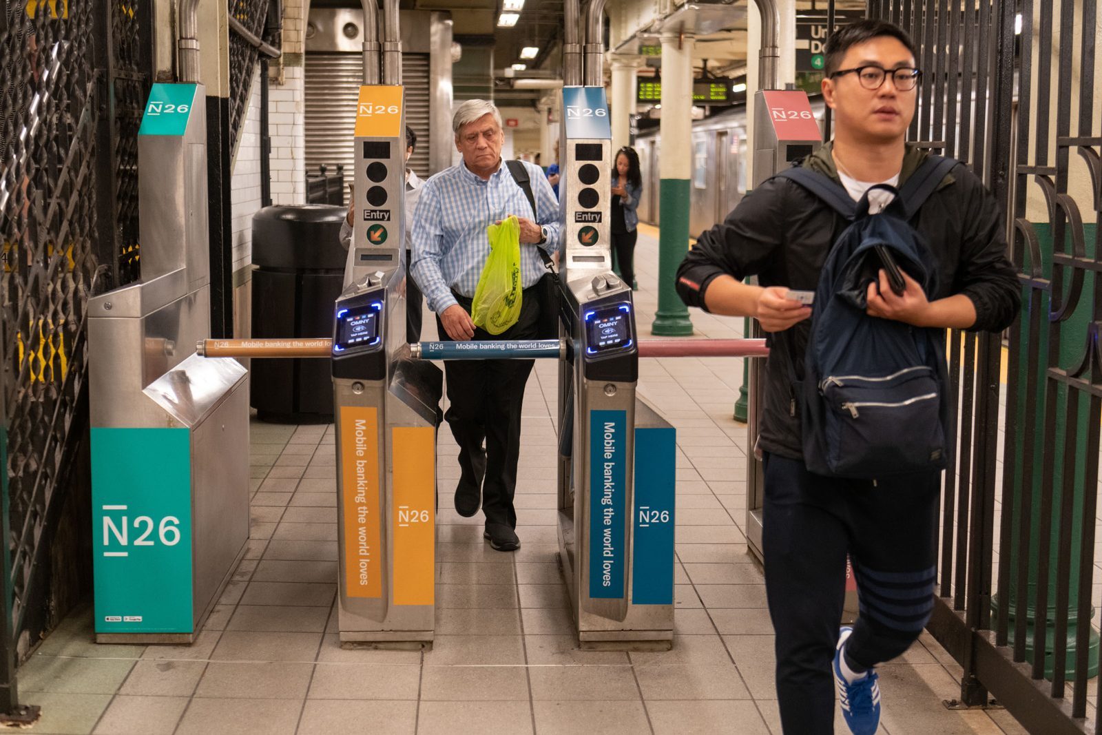 N26 branded subway turnstiles: Mobile banking the world loves